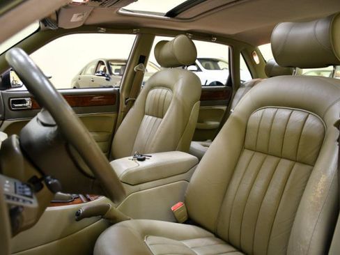 Used 1997 Jaguar XJ6 RWD image 31