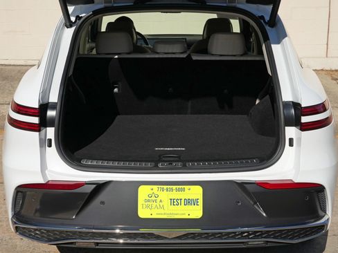Used 2026 Genesis GV70 2.5T Select AWD/4WD image 10