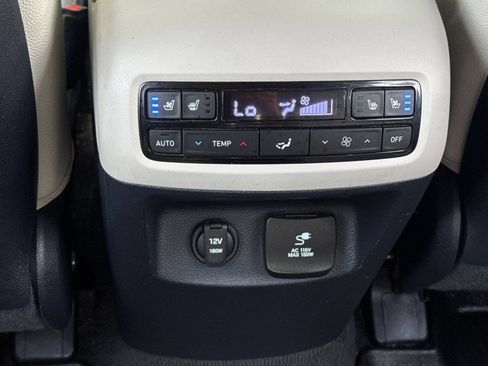 Used 2023 Hyundai Palisade Limited AWD/4WD image 43