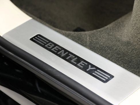 Used 2019 Bentley Bentayga AWD/4WD image 59