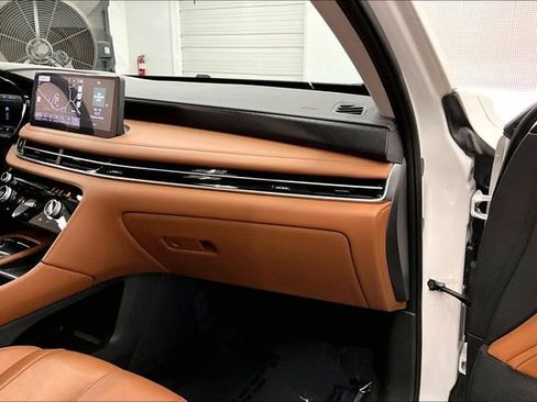 Used 2024 INFINITI QX60 Sensory AWD/4WD image 19