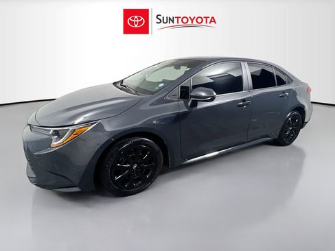 Used 2024 Toyota Corolla LE image 9