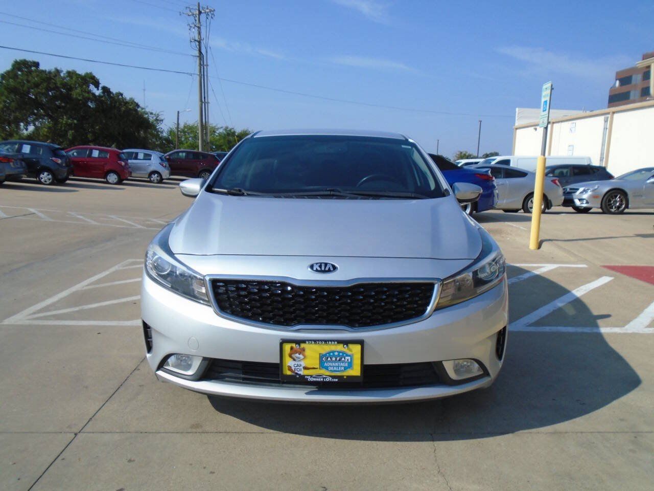 Used 2017 Kia Forte EX FWD image 2