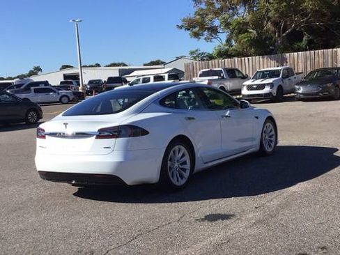 Used 2018 Tesla Model S 75D image 5