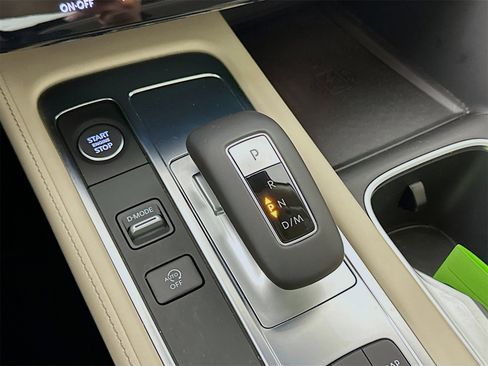 Used 2023 INFINITI QX60 Sensory w/ Cargo Package image 18