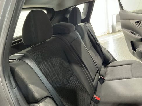 Used 2021 Nissan Rogue Sport S image 22