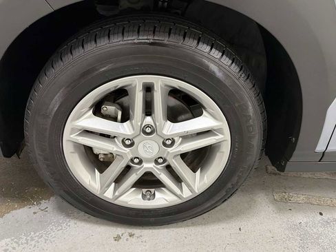 Used 2019 Hyundai Kona SE image 10