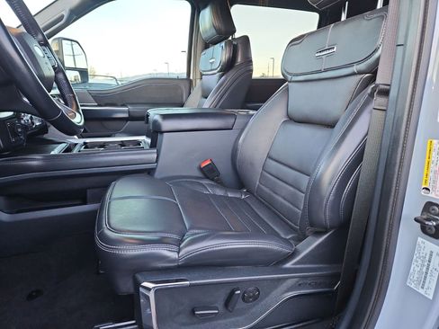 Used 2025 Ford F350 Platinum image 18