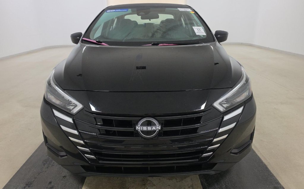 Used 2025 Nissan Versa S w/ Trunk Package FWD image 2