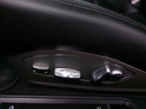 Certified 2019 Porsche 911 Turbo image 28