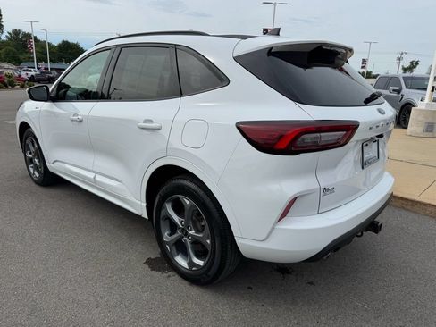 Used 2023 Ford Escape ST-Line Select w/ Class II Trailer Tow Package AWD/4WD image 6