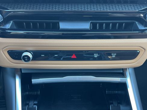 New 2026 BMW 330i Sedan w/ M Sport Package image 6