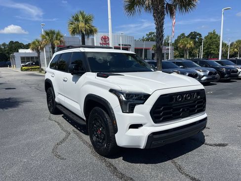 Used 2025 Toyota Sequoia TRD Pro AWD/4WD image 2