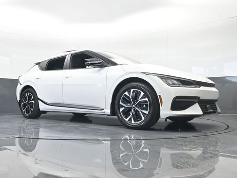 Used 2024 Kia EV6 GT-Line image 73