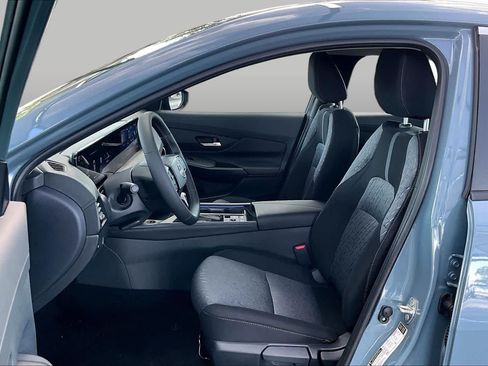 New 2026 Nissan Sentra SV w/ SV Convenience Package FWD image 9