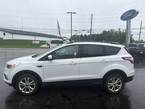Used 2018 Ford Escape SE AWD/4WD image 5