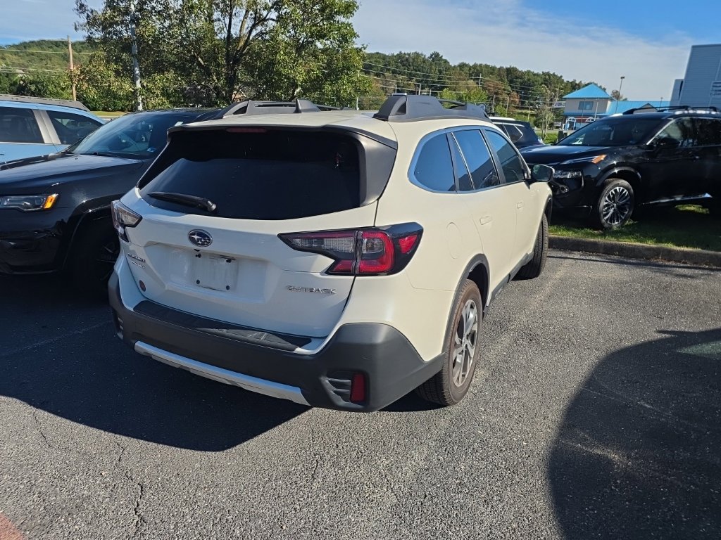 Used 2022 Subaru Outback Limited AWD/4WD image 3