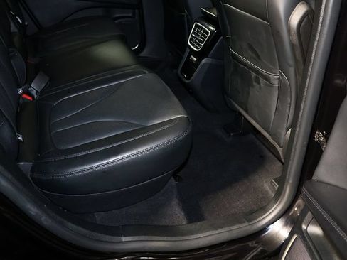 Used 2023 Lincoln Nautilus Reserve w/ Luxury Package AWD/4WD image 32