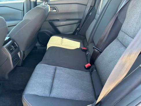 Used 2024 Nissan Rogue SV FWD image 25