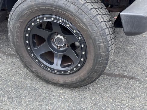 Used 2015 Jeep Wrangler Unlimited Sport w/ Quick Order Package 24S image 11