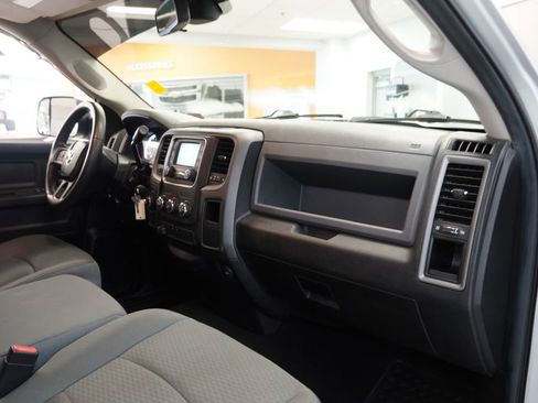 Used 2014 RAM 1500 Express image 34