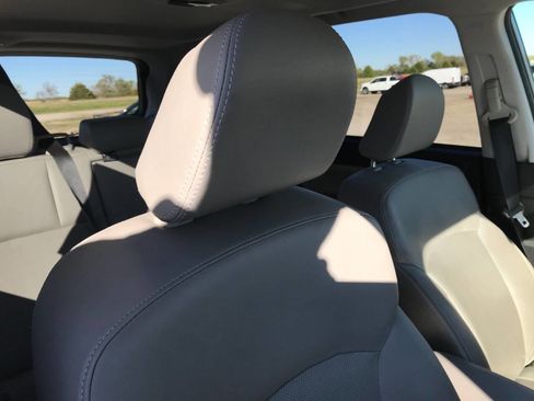 Used 2014 Subaru Forester 2.5i Limited image 12