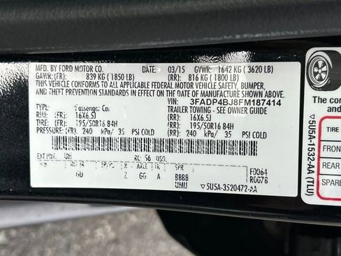 Used 2015 Ford Fiesta SE w/ Equipment Group 201A image 17