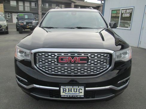 Used 2017 GMC Acadia Denali w/ Technology Package image 2