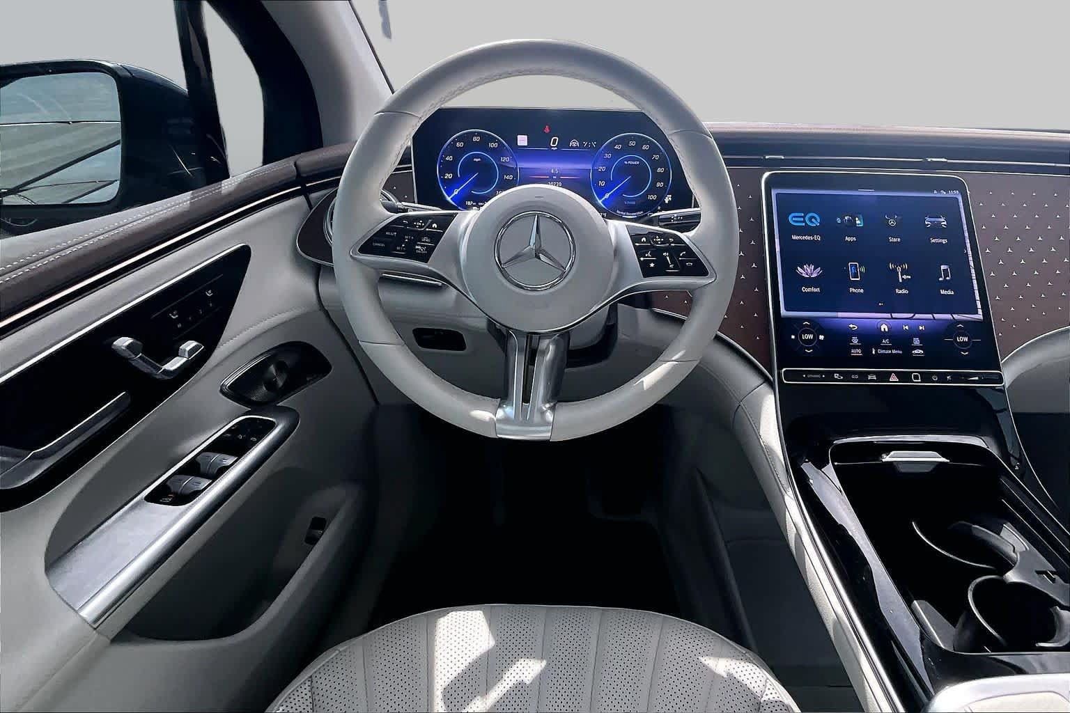 Used 2023 Mercedes-Benz EQE 350+ SUV image 5