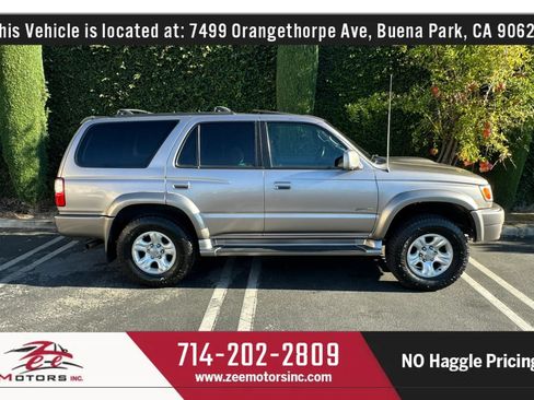 Used 2002 Toyota 4Runner SR5 AWD/4WD image 5