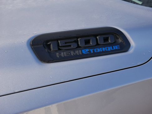 Used 2021 RAM 1500 Big Horn AWD/4WD image 16