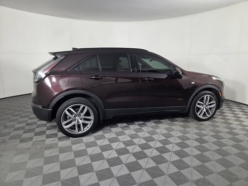 Used 2020 Cadillac XT4 Sport w/ Driver Assist Package FWD image 4
