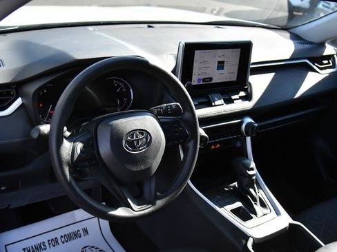 Used 2024 Toyota RAV4 XLE image 16