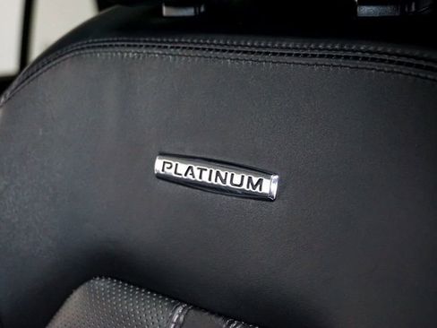 Used 2019 Ford Expedition Platinum image 74