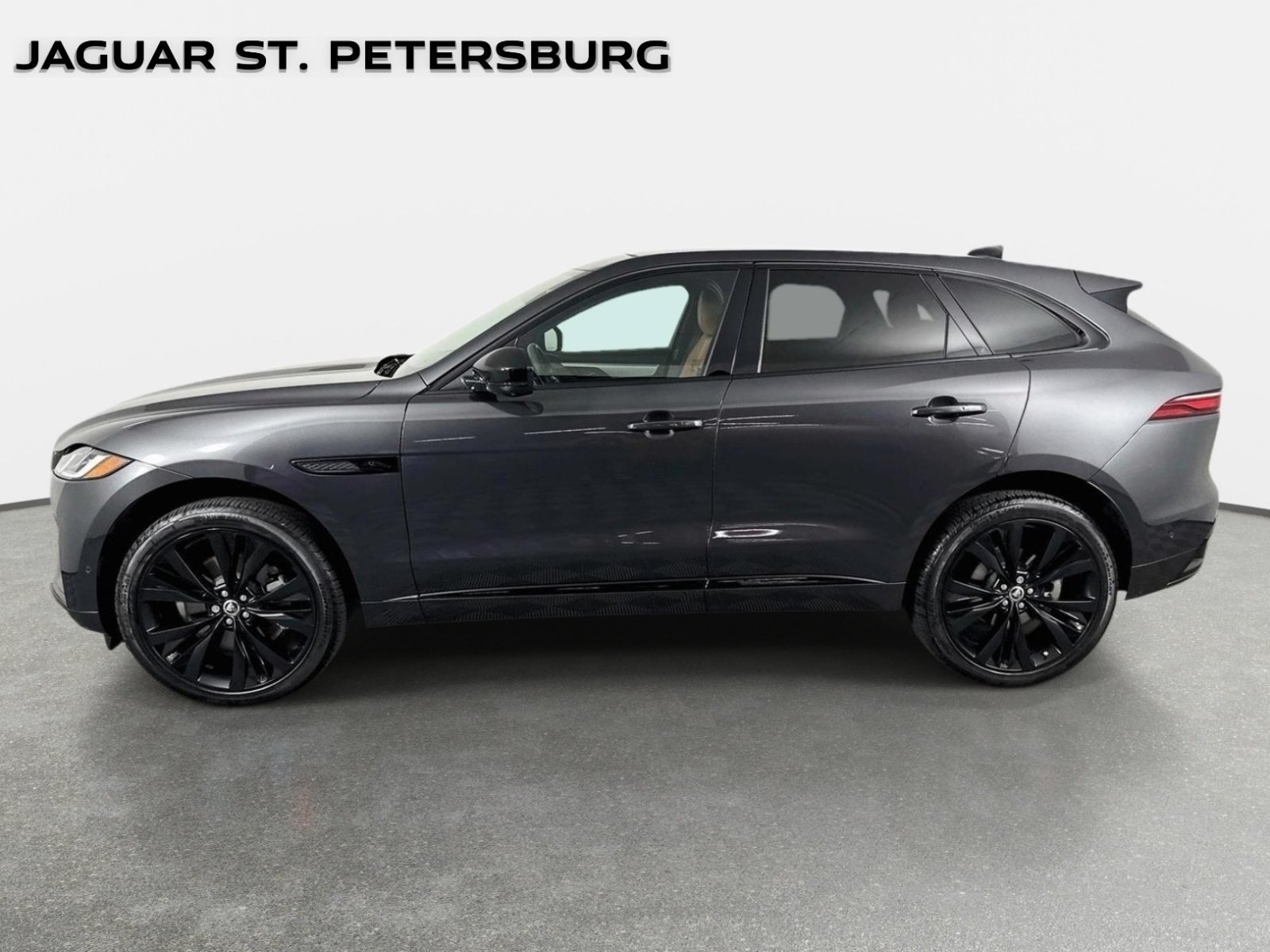 Used 2026 Jaguar F-PACE R-Dynamic S AWD/4WD image 8