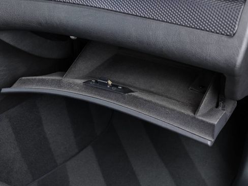 Used 2004 BMW 330Ci Coupe image 66