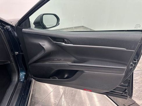 Used 2021 Toyota Camry SE image 44