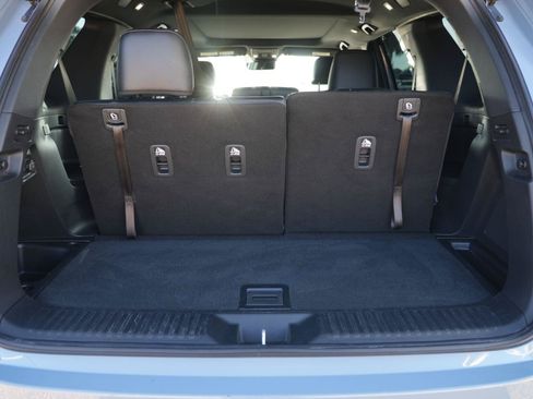 Used 2025 Honda Pilot Black Edition image 13