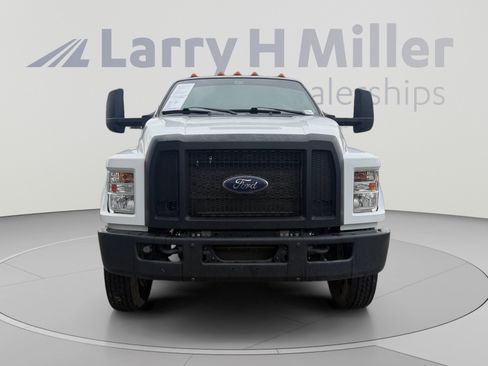 Used 2021 Ford F750 2WD Regular Cab Super Duty image 8