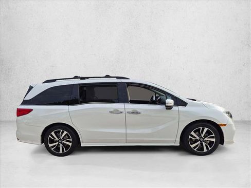 Used 2018 Honda Odyssey Elite image 4