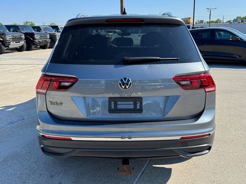 Used 2024 Volkswagen Tiguan SE FWD image 9