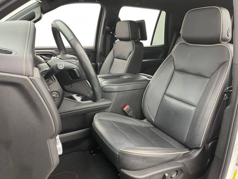 Used 2024 GMC Yukon SLT w/ SLT Luxury Package AWD/4WD image 20