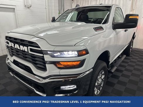 Used 2025 RAM 2500 Tradesman AWD/4WD image 1
