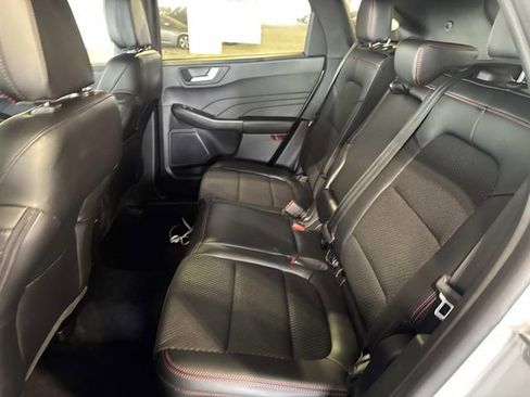 Used 2025 Ford Escape ST-Line image 12