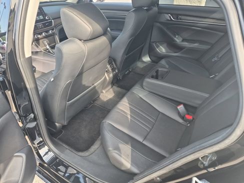 Used 2021 Honda Accord EX-L image 12