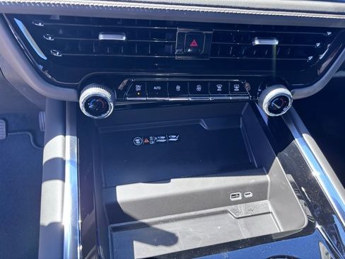 New 2025 Chevrolet Tahoe Premier AWD/4WD image 25