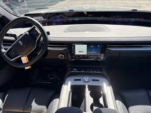 New 2026 Lincoln Navigator Reserve w/ Jet Appearance Package AWD/4WD image 16