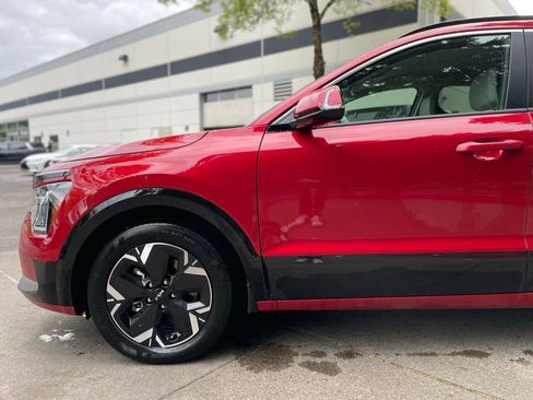 Used 2023 Kia Niro Wind FWD image 8