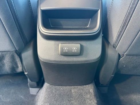 Used 2020 Subaru Outback Premium image 19