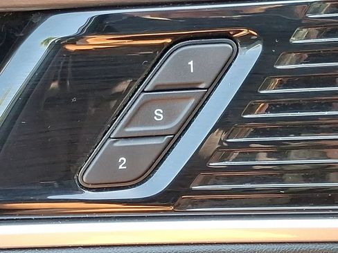 Used 2024 Jeep Wagoneer Series II w/ Flexible Seating Group AWD/4WD image 28